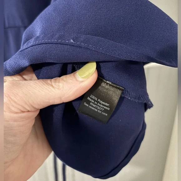 💙 Simply Vera Elegant Navy Blue Lace Sleeve Blouse - Picture 7 of 7